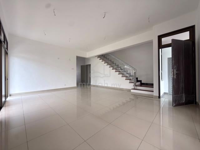 Rini Home 8 _ Mutiara Rini _ Skudai _ End Lot _ Big Land 1