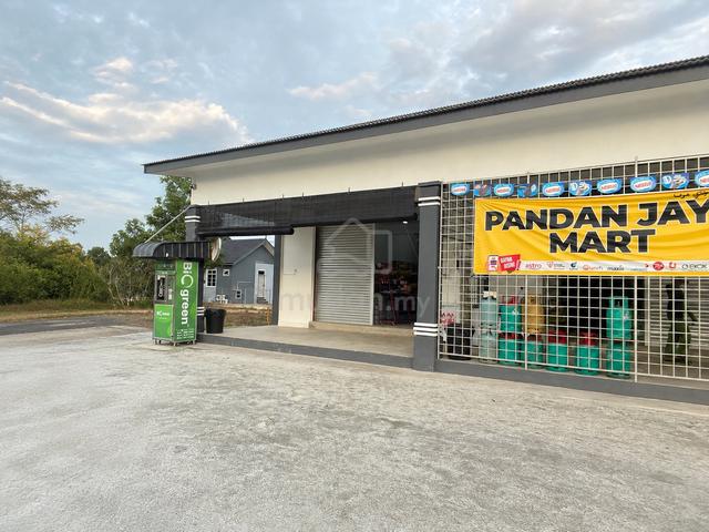 Bangunan kedai 1