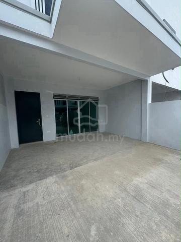 Dato Onn Perjiranan 14 Double Storey Terrace For Sale 1