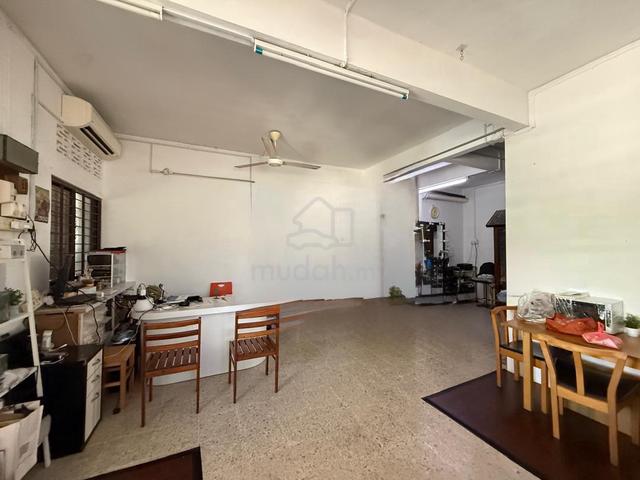 Corner unit Double Storey House @Ong Yi How Butterworth For Sale 1