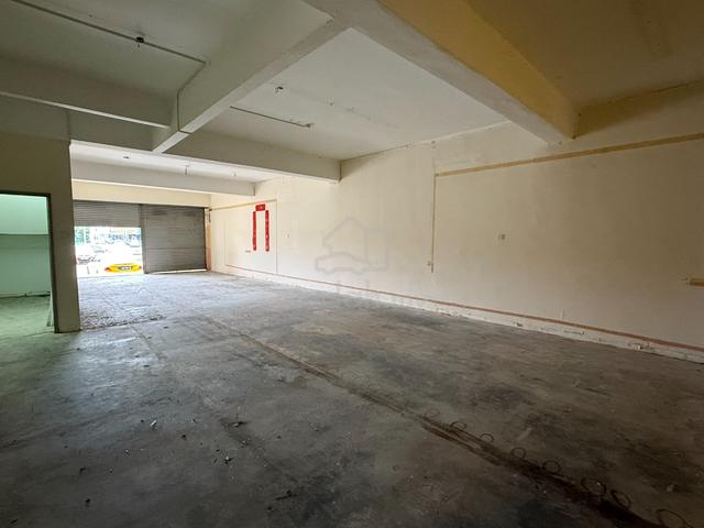 Bandar Puchong Utama 1, Jalan BPU 1,Batu 14 (Shop 22x80sf)  GROUND FLO 4