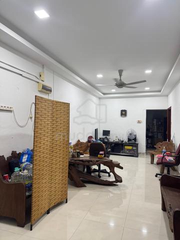 Bilik Sewa Perempuan | 5 Minit LRT Jelatek | RM650 | Fully Furnished 1