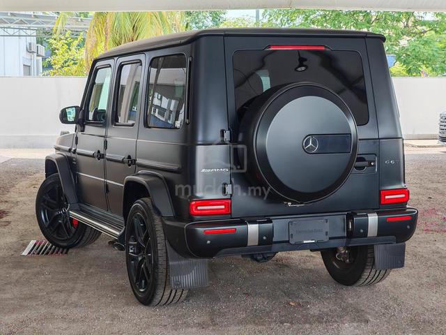 RED LEATHER 2023 Mercedes Benz G63 4.0 AMG G-MANUF - 5