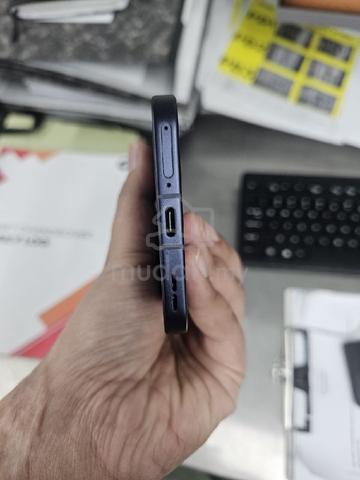 oppo reno 13 5g - photo 4 of 5