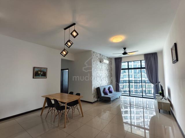 Molek Regency 1