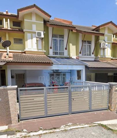 Double Storey Terrace Kota Puteri Seksyen 5, Batu Arang Near Ijok 1