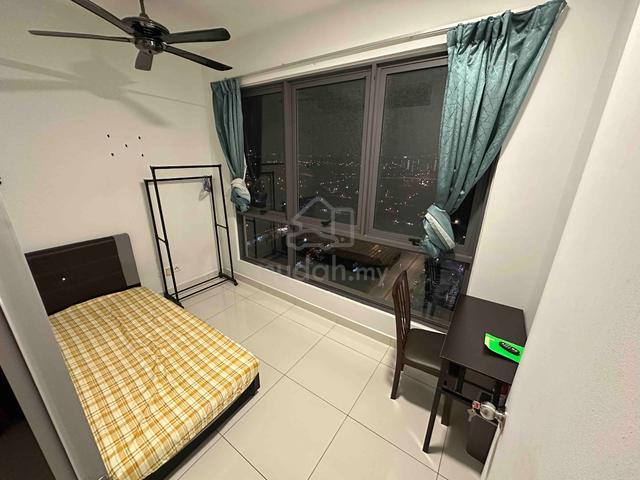 Move in now Female ONLY room furnished wifi cleaning MRT Equine Giant 1