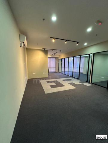 Fully Renovated!! 1136Sqft Sunsuria Forum 2nd Floor Corner Shop Office 1