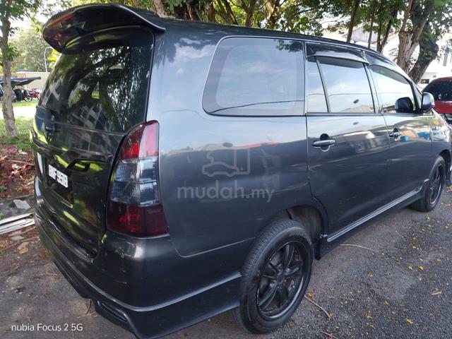 2015 Toyota INNOVA 2.0 E (A) - 2