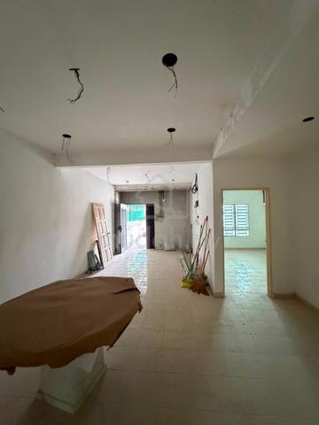 1540 sqft Freehold Single Storey Terrace near Jawi Golf Club for Sale 1