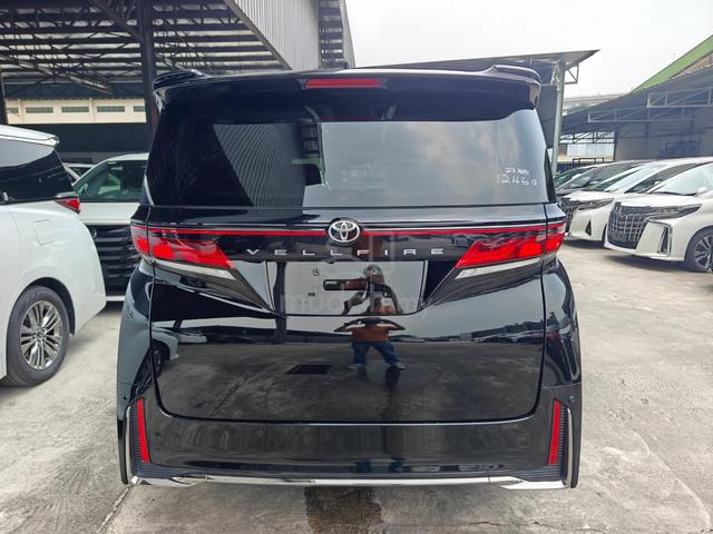 2023 Toyota Vellfire 2.4 S/R 4Cam Black Leather PB - 4