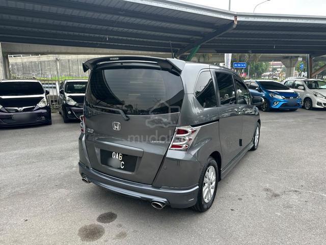 2010 Honda FREED 1.5 E (A) - 4