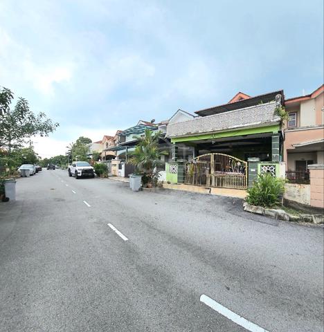 Renovated Teres 2 Tingkat Taman Bukit Kristal Seremban N. Sembilan 1