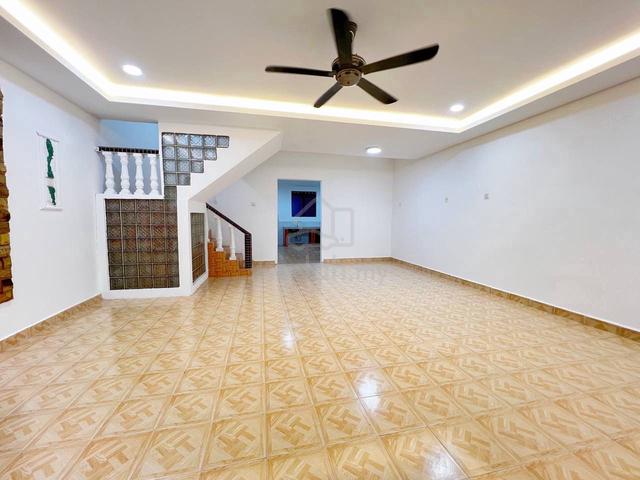Bukit Kempas Double Storey Terrace House Fully Renovated Unit 1