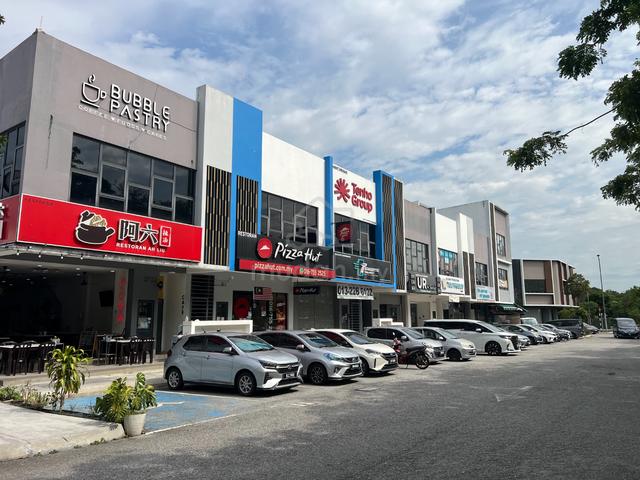 Kajang Jade Hills Main Road 2 sty shop 23x75 For Sales 1