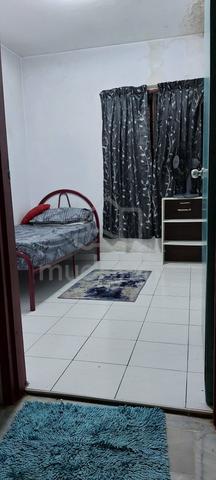 Ground Floor, Okid Apartment, Tmn. Bukit Indah - single room to rent 1