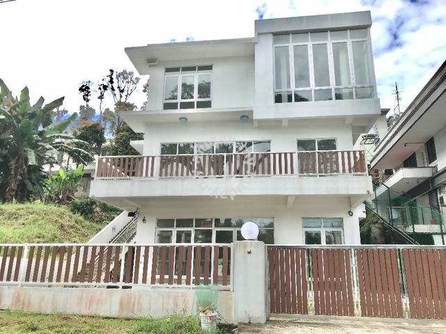 Detached Building || Jalan Kolam || Road Frontage || Ground And First