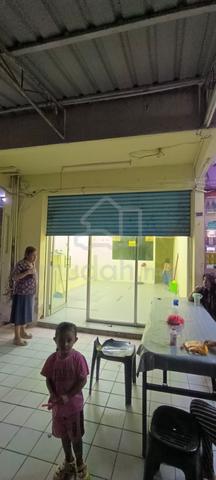 Ground floor Endlot shot subang jaya  2