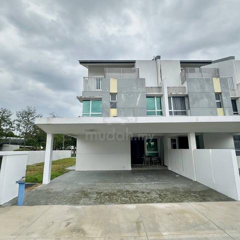 3 Storey Corner Bayan Residence @ Bandar Tropicana Aman 1