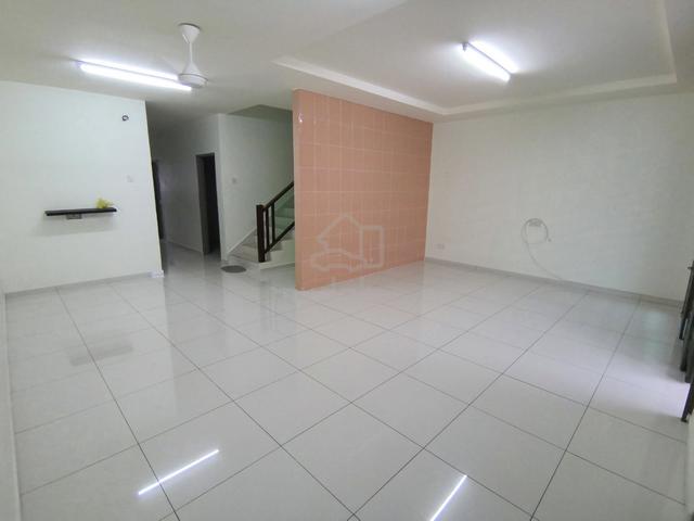 Menglembu Desa Rishah Endlot 22x70 Double Storey Nice House 1