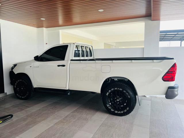 2020 Toyota HILUX 2.4 MT MY17 AN120 FACELIFT (M) - 2