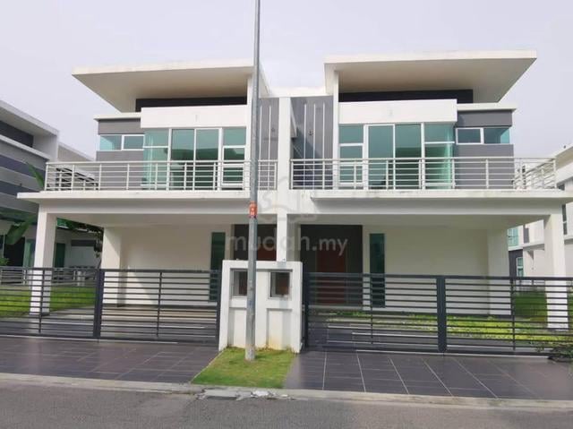 Austin Heights, Kiara 2, Taman Mount Austin 1