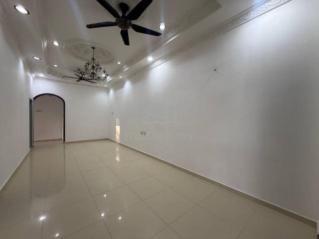 1 Storey Corner Lot , Taman Mega Ria 2, Tangkak , Johor (CASHBACK) 3