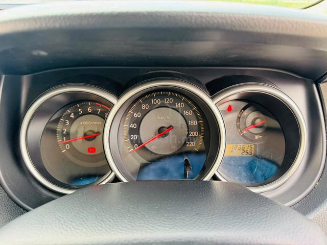 2009 Nissan LATIO 1.6 SPORT ST-L (A) - 5