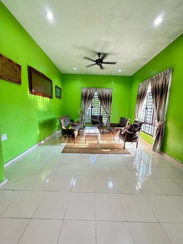5 BILIK! Semi-D Single Storey Taman Merlimau Perdana, Melaka 2