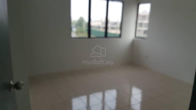 END LOT Saujana Perdana Sungai Buloh For Rent 1