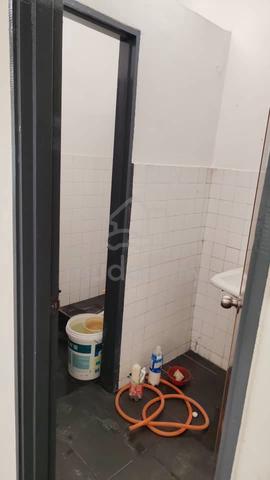 Pandamaran 1.5sty factory for rent 4