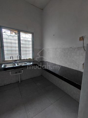 1 storey Rumah sewa di batang kali Bandar utama rumah pulau area Shell 1