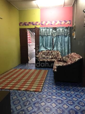 Teres 1 tingkat , Taman Bakti Sungkai Perak 3