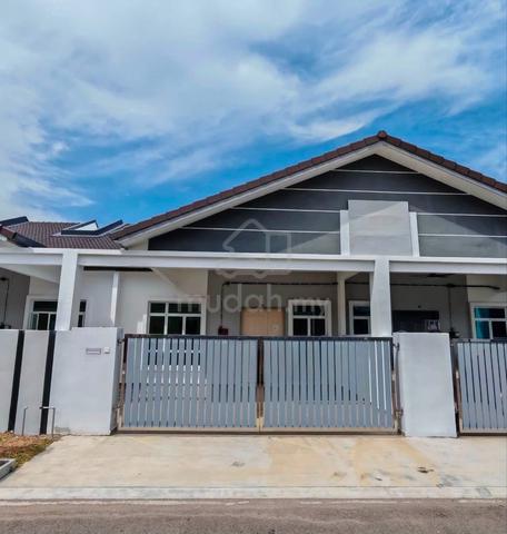 Single Storey Terrace House For Sale- Hot Property Type in Kluang 1