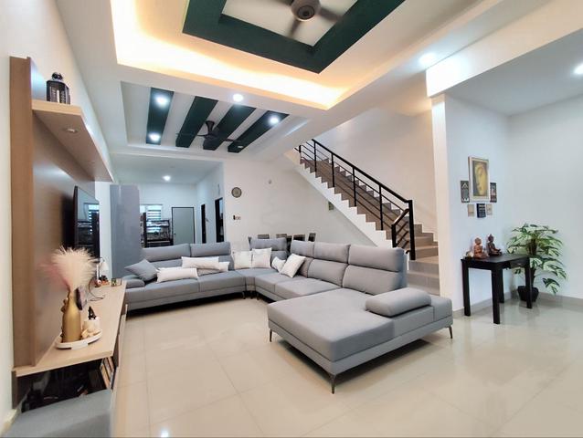 [RENOVATED EXTENDED] Double Storey Terrace Taman Pelangi Semenyih 2 1