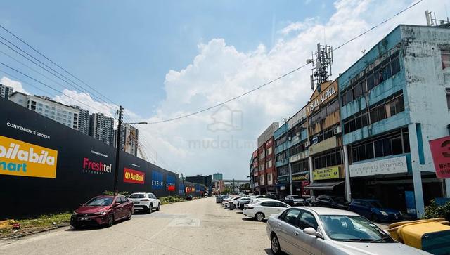 4 Storey Shoplot C/W Basement @ Lumba Kuda, Johor Bahru 1