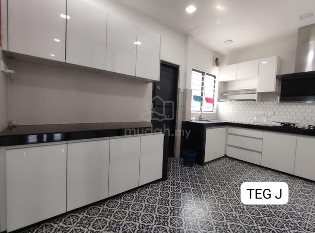 Partial Furnished Setia Alam Setia Utama 3 storey Terrace 5