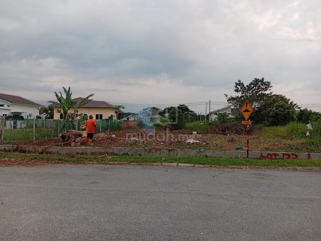 FOR SALE: Bungalow Land Lot Near Kellie’s Castle 1