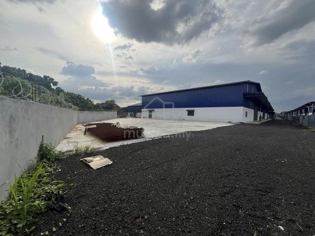 Kampung Baru Sungai Buloh Shared Warehouse 10000sf + Side Land 9000sf 1