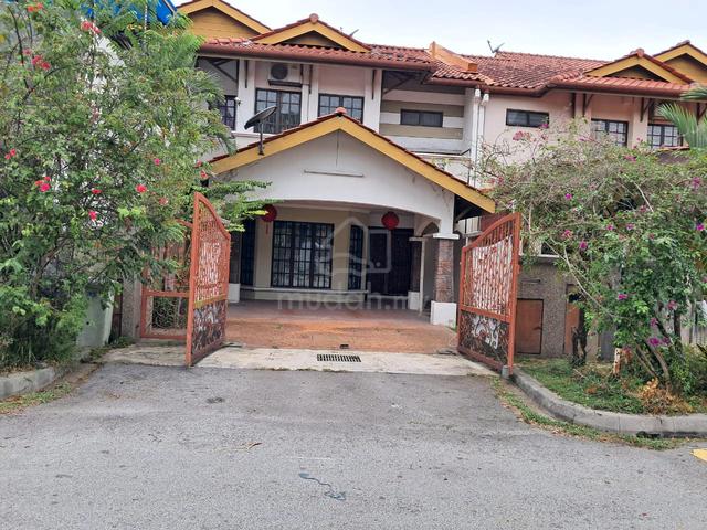 Double Storey Suadamai Bandar Tun Hussein Onn Cheras Terrance House 1