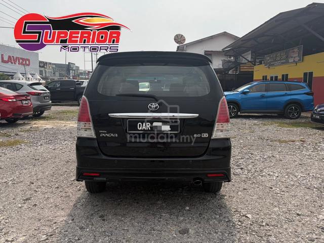 2010 Toyota Innova E Facelift - 3 Speed (A) 4 Door - 5