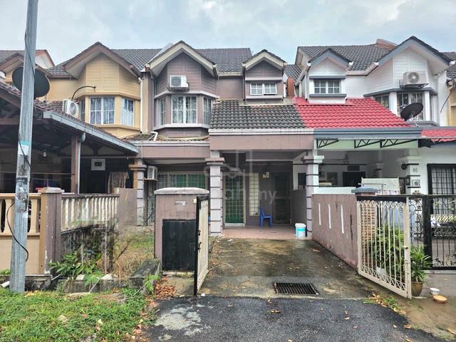Double Storey Terrace Seksyen 13 Shah Alam | Facing Open 1