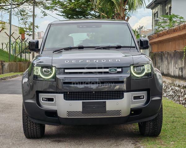 RARE GREY 2022 Land Rover DEFENDER 2.0 110 P300 - 3