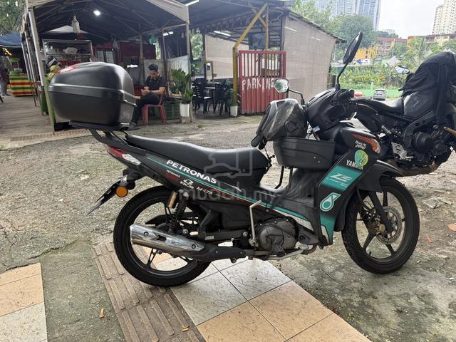 Yamaha Lagenda Petronas 2020 - photo 6 of 7