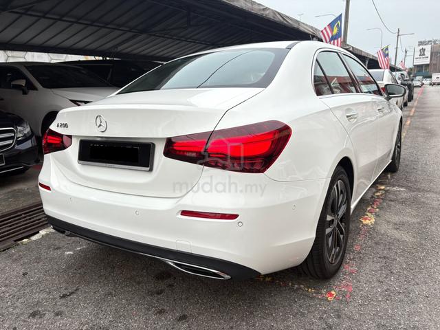 2024 Mercedes Benz A200 Facelift Sedan CKD 29K KM - 4