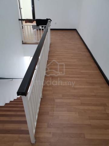 Spacious Family Home in Tropicana for Sale 1
