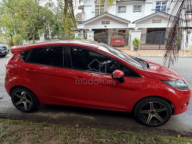 Ford Fiesta 1.6 Sport Auto|1 Owner|Lady Owner - 5