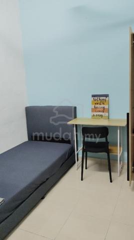 Room near Sunway Pyramid 1