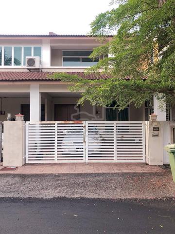 RUMAH TERES DUA TINGKAT LAWA LOKASI STRATEGIK UNTUk DIJUAL 1