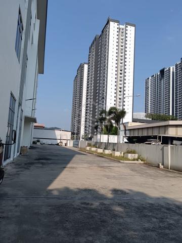 Puchong Taman Meranti Jaya Warehouse Factory 4 Storey 56000sf To Let 1